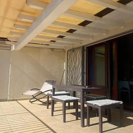 בית נופש Puddu Beautiful Sea View With Garden